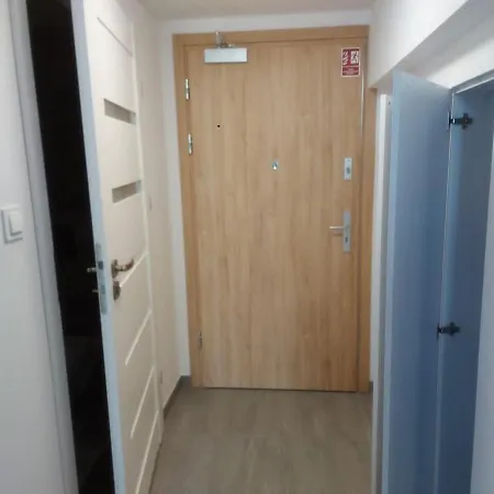 Apartmán Przy Lotnisku Z Antresola 17