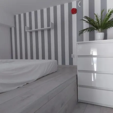 Apartmán Przy Lotnisku Z Antresola 17